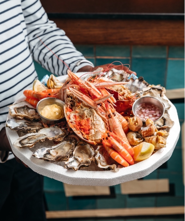 Avec LÉON, Savourez nos plateaux de fruits de mer… chez vous !