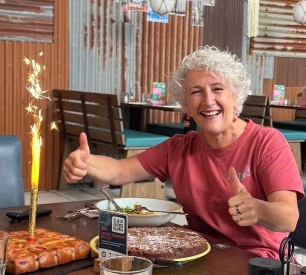 « Merci, Brigitte ! » félicite l’équipe de chez LÉON