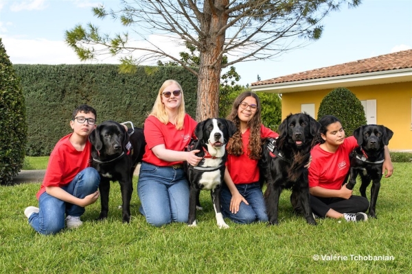 Des chiens guides pour enfants déficients visuels : la Fondation Frédéric Gaillanne, une école unique en Europe