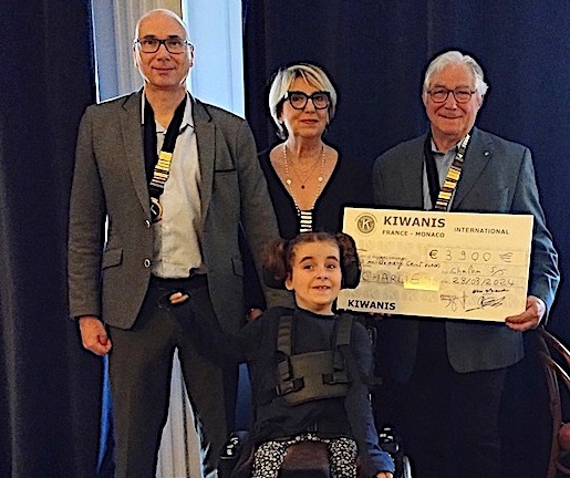 Trois Kiwanis viennent en aide à Charlie, 11 ans