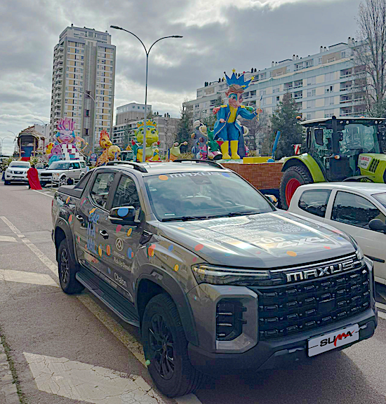 Le MAXUS T60 MAX ouvre la route du Carnaval de Chalon-sur-Saône