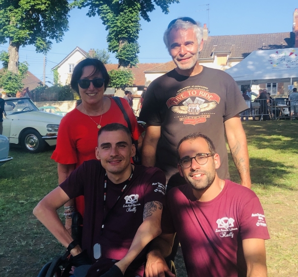 Balades en voiture ancienne contre les cancers pédiatriques