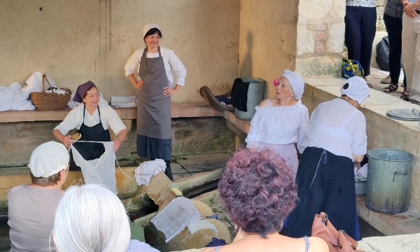 Belle affluence pour la pièce « Le lavoir », jouée samedi à Givry