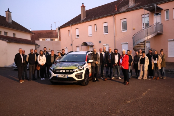 Champforgeuil a acquis un nouveau véhicule municipal, son look ne passera pas inaperçu.