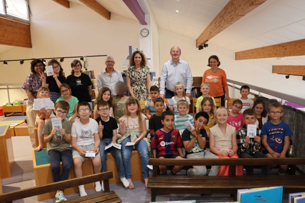 Les élèves de CE1 de l’école Berlioz à la bibliothèque pour élire leur "prix des incorruptibles 2025".