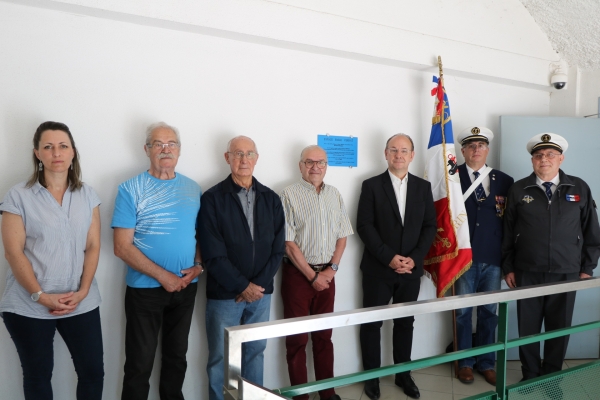 Le local du club de modélisme naval de Châtenoy le Royal porte désormais le nom "Espace Emile Verdat".