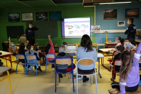 L’éducation à la sécurité routière dans les écoles primaires de Châtenoy le Royal.