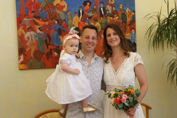 Elodie et Damien se sont unis par les liens du mariage en mairie de Châtenoy le Royal.