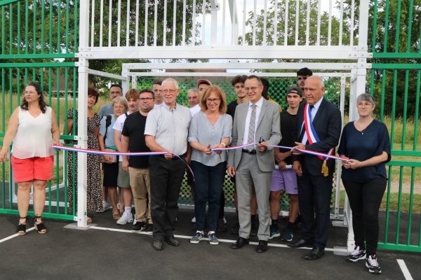 Le city stade flambant neuf est de nouveau à disposition des jeunes de Crissey.