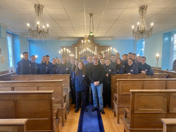Les élèves de la classe défense du Lycée Agricole de Fontaines en visite à la Synagogue de Chalon sur Saône.