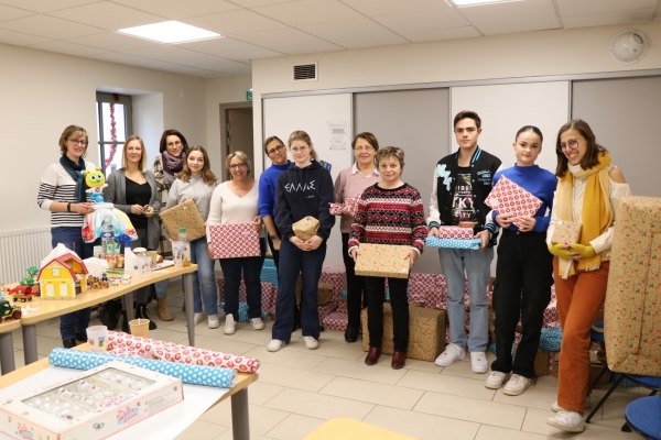 Un franc succès pour la collecte de jouets organisée par la mairie de Fontaines en partenariat avec le Foyer Rural, le Lycée agricole et les Claquins.