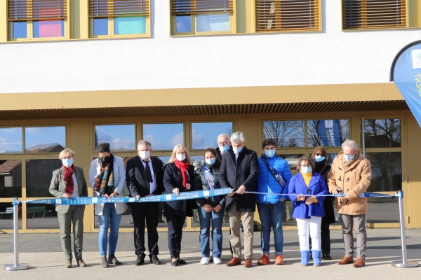 Le conseil départemental a investi un peu plus de 2 millions d’euros dans la rénovation du collège Louis Pasteur de Saint Rémy. 