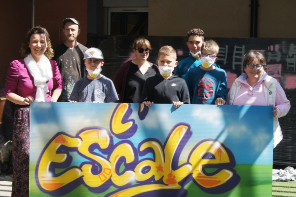 Des œuvres en graff réalisées par les jeunes du centre de loisirs l’Escale de Saint Rémy.