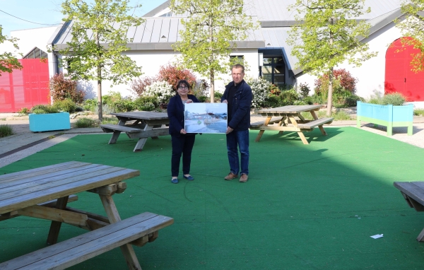 Une pergola de 200 m2 va bientôt recouvrir une partie de la place de la mairie à Saint Rémy.