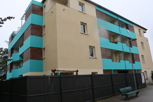 Les habitants de la résidence Aragon à Saint Rémy auront bientôt des logements tout confort, les travaux avancent à grands pas.