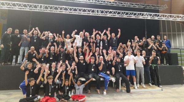 Interclub boxe américaine à Clamecy : 7 victoires au compteur pour les combattants du Fight Club Chalonnais 