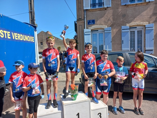 Vélo club de Saint-Marcel : des podiums en pagaille au 29ème prix des commerçants et artisans de Verdun sur le Doubs.