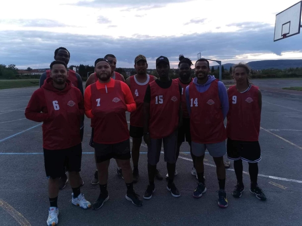 Amicale Laïque Chagny Basket : l’équipe seniors a repris le chemin des entraînements et vous donne rendez-vous ce samedi 9 septembre pour leur match en Coupe de France 