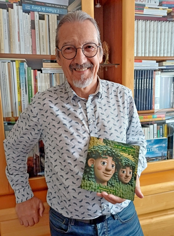 Emmanuel Mère, auteur chalonnais, vous donne rendez-vous à la foire de printemps pour la présentation de son tout nouvel ouvrage : « La clé des songes », recueil de poésie pour enfants.