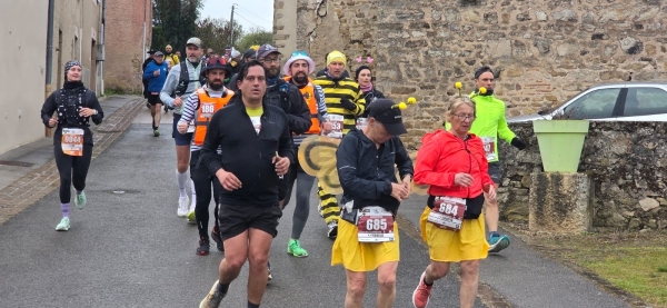 Marathon des vins de la côte Chalonnaise : les images des coureurs et de leurs supporters le long du parcours 