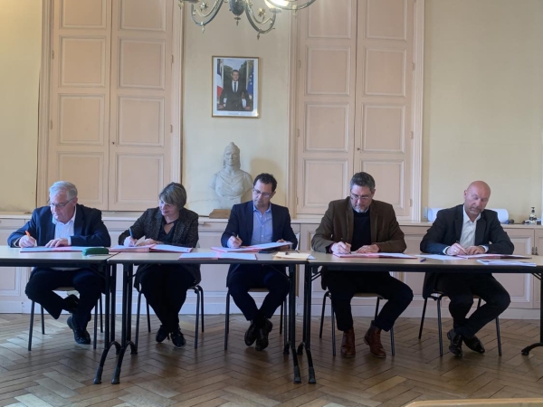 Signature de la convention « Centralités rurales en région » de Tournus et Sennecey-le-Grand