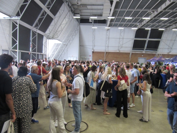 1565 diplômés du brevet avec la mention "Très Bien" ont été récompensés par le Département au Parc des Expositions de Chalon-sur-Saône