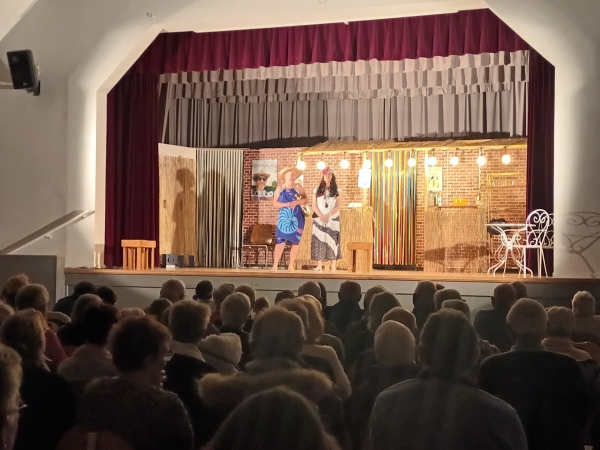 Ouroux-sur-Saône : 120 spectateurs à l'après-midi théâtre du CCAS