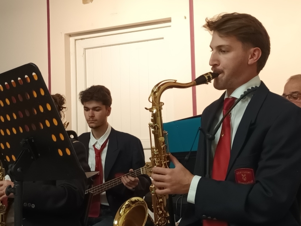Baudrières : La Fanfare l'Espérance de St Germain-du-Plain a fêté sa Sainte Cécile dans la salle des fêtes