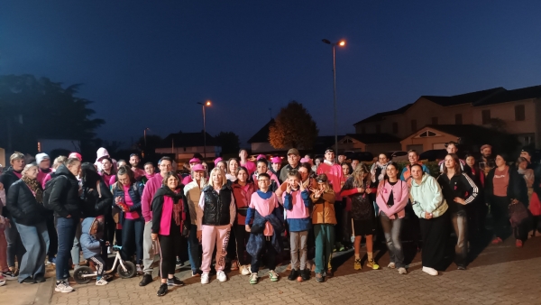 Près de 200 participants aux marches nocturnes de Lux pour octobre rose vendredi dernier
