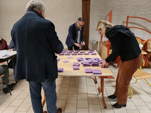 MUNICIPALES - C''est parti pour le dépouillement à Givry 